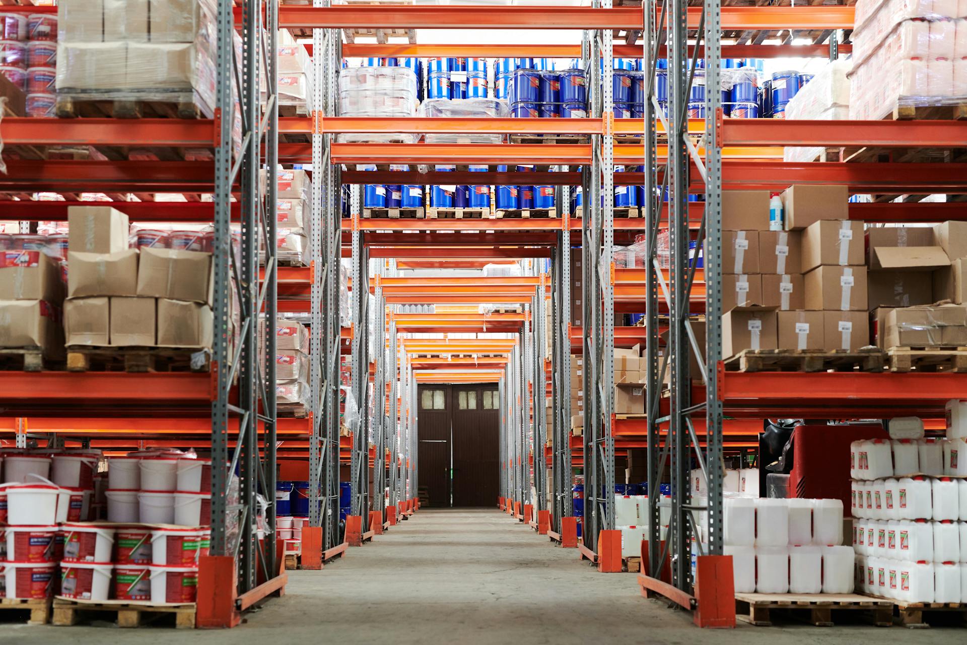 Cross-docking warehouse operations